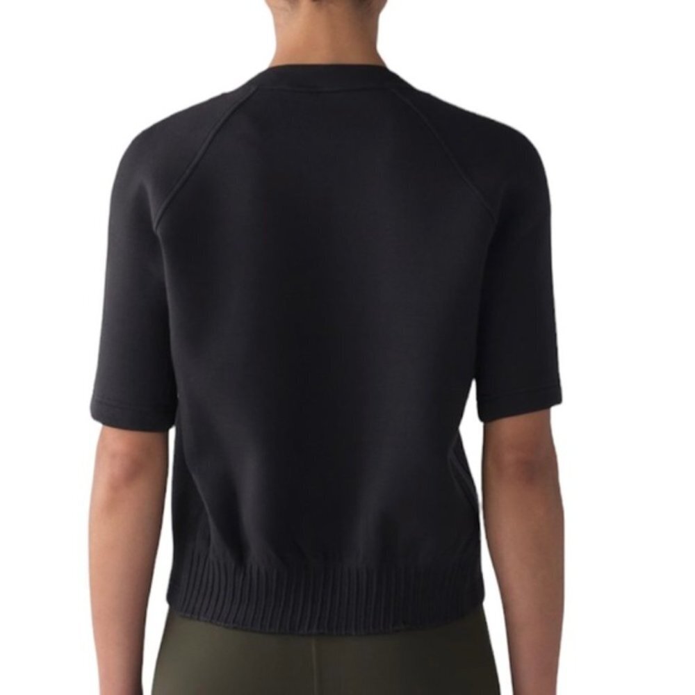 Lululemon NTS Cropped Short Sleeve Black size 8
